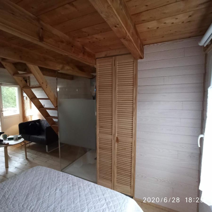 Une Tiny House A Decouvrir Au Coeur De La Cite ! 孔特雷克塞维尔 外观 照片