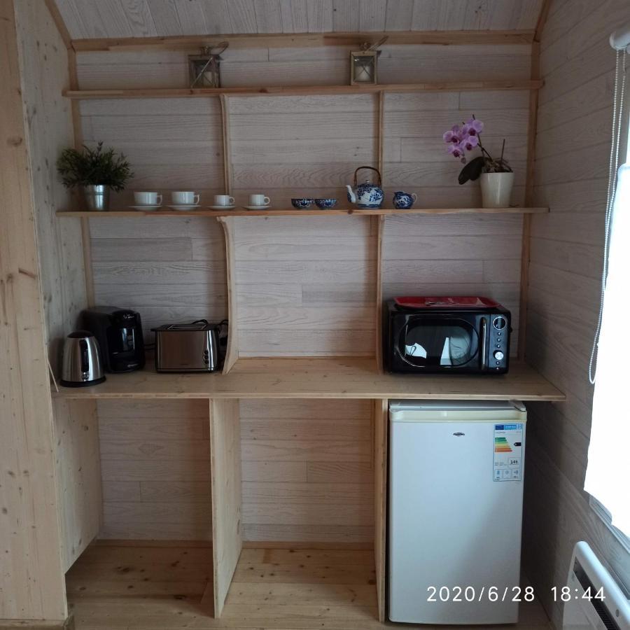 Une Tiny House A Decouvrir Au Coeur De La Cite ! 孔特雷克塞维尔 外观 照片