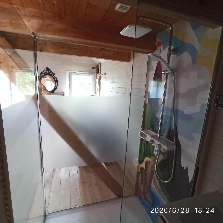 Une Tiny House A Decouvrir Au Coeur De La Cite ! 孔特雷克塞维尔 外观 照片