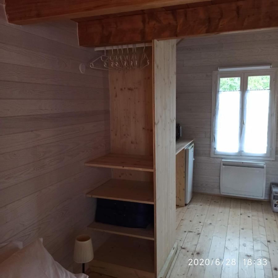 Une Tiny House A Decouvrir Au Coeur De La Cite ! 孔特雷克塞维尔 外观 照片