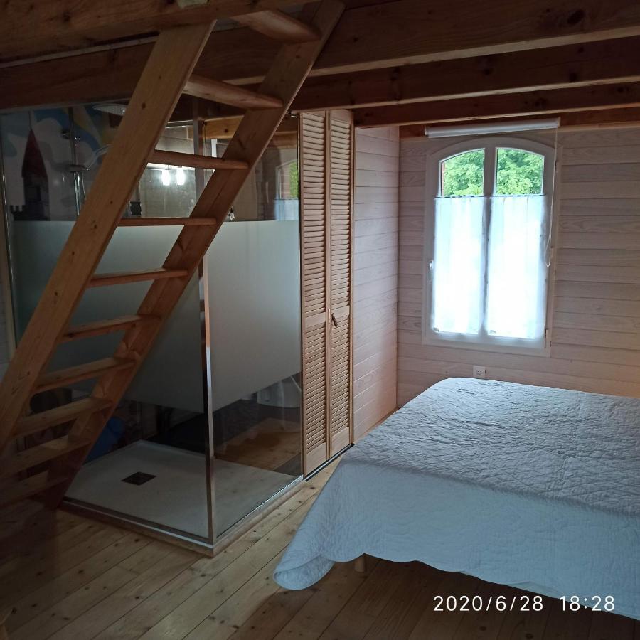 Une Tiny House A Decouvrir Au Coeur De La Cite ! 孔特雷克塞维尔 外观 照片